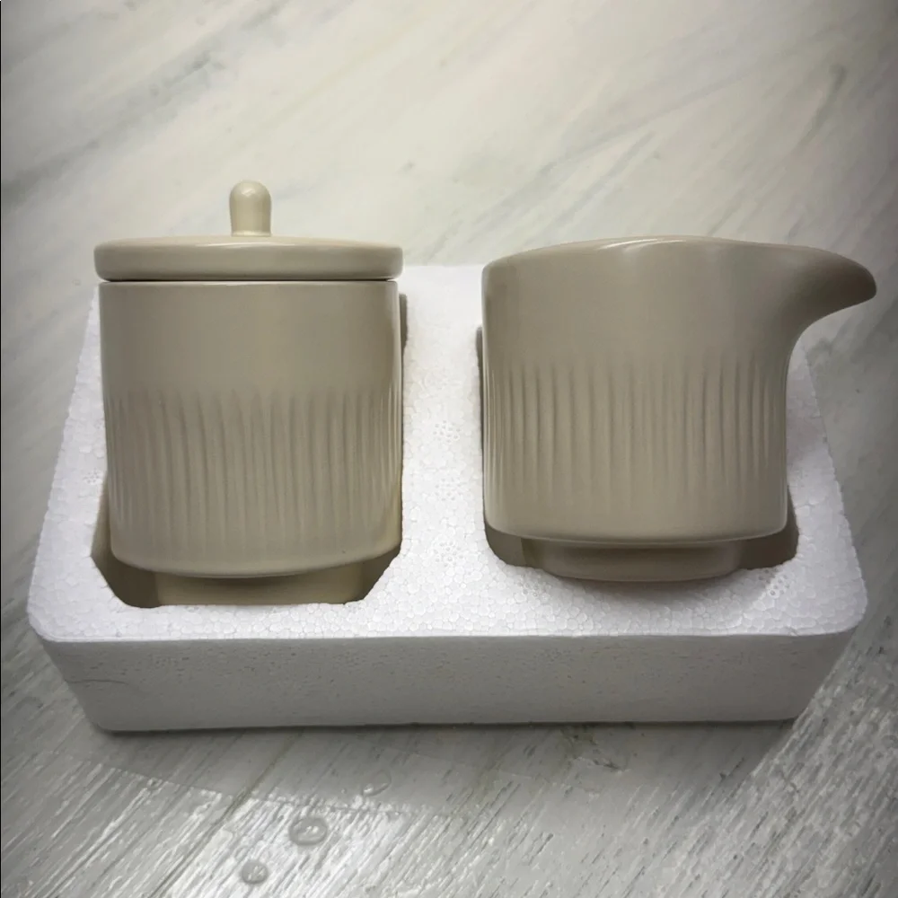 Magenta Citrine Ribbed Ceramic Creamer & Sugar Jar Set
